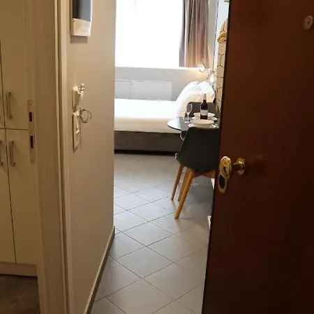 Ladadika Luxury Apartment *