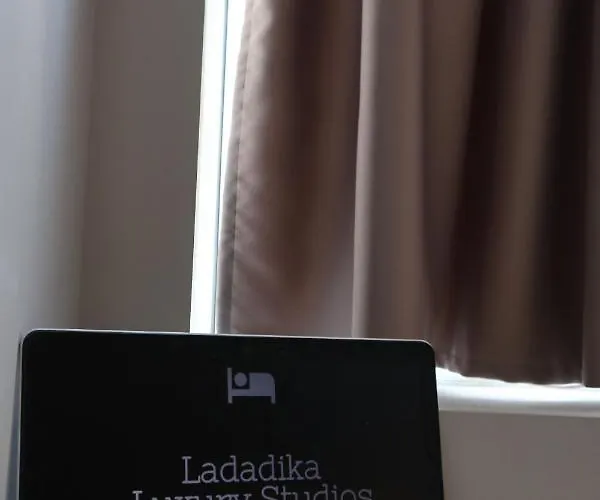 Ladadika Luxury *